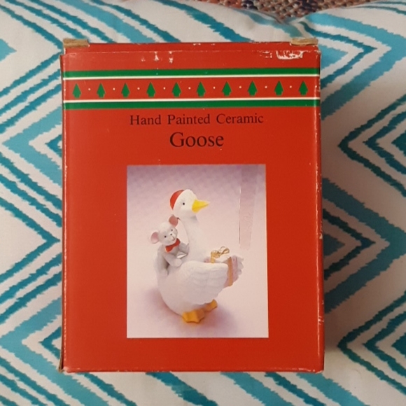 Christmas Goose BIRD DUCK Seasonal Christmas seasonal home decor - Picture 4 of 6